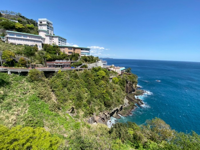 ホテルから見た海