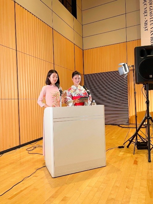 2022年10月 日本ベトナム教育・文化交流会では司会も担当