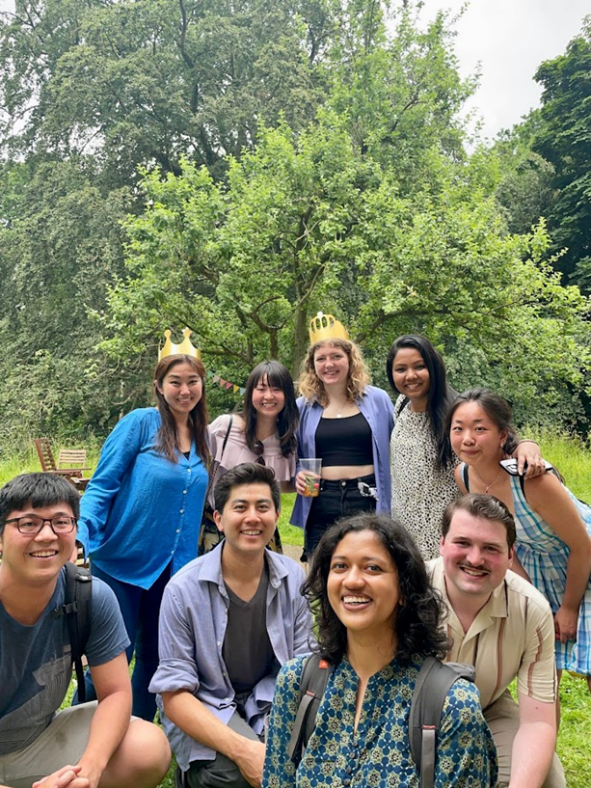 LMHガーデンブランチにて 坂口奨学生の仲間たちも