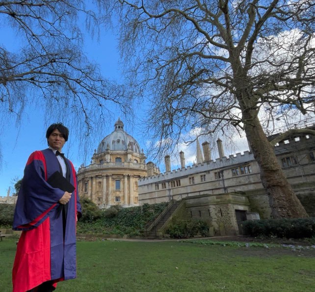 Exeter Collegeの中庭にて